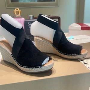 Kenneth Cole gentle soul Colleen wedges